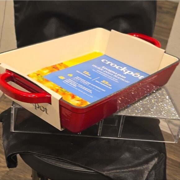 Crockpot Artisan 13" Enameled Cast Iron Lasagna Pan- Scarlet Red - Picture 9 of 10